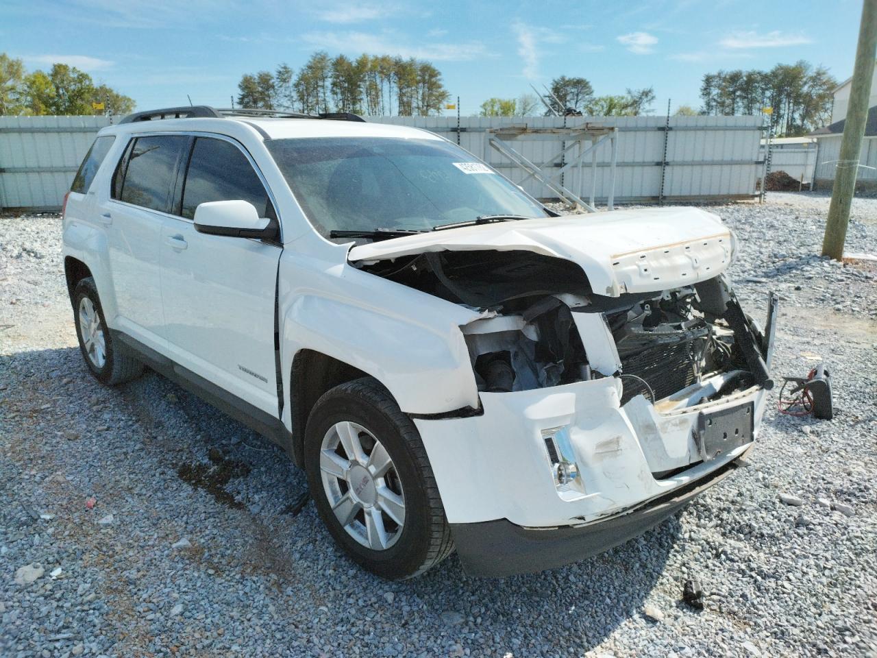 GMC TERRAIN SL 2013 with VIN 2GKALSEK6D6275231 - Photo from auction