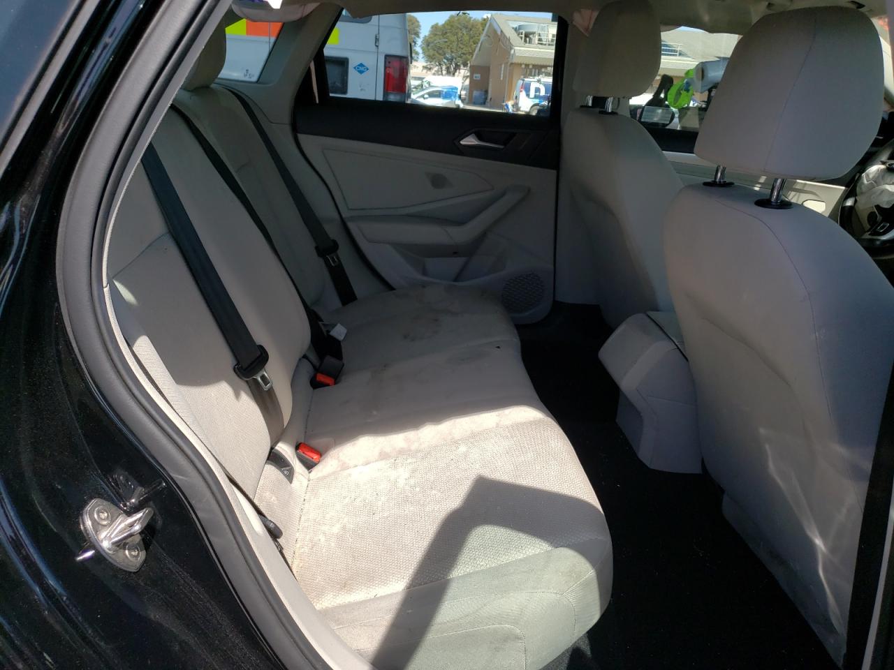 Photo 6 from auction – 2020 VOLKSWAGEN JETTA S with VIN 3VWCB7BU8LM076547