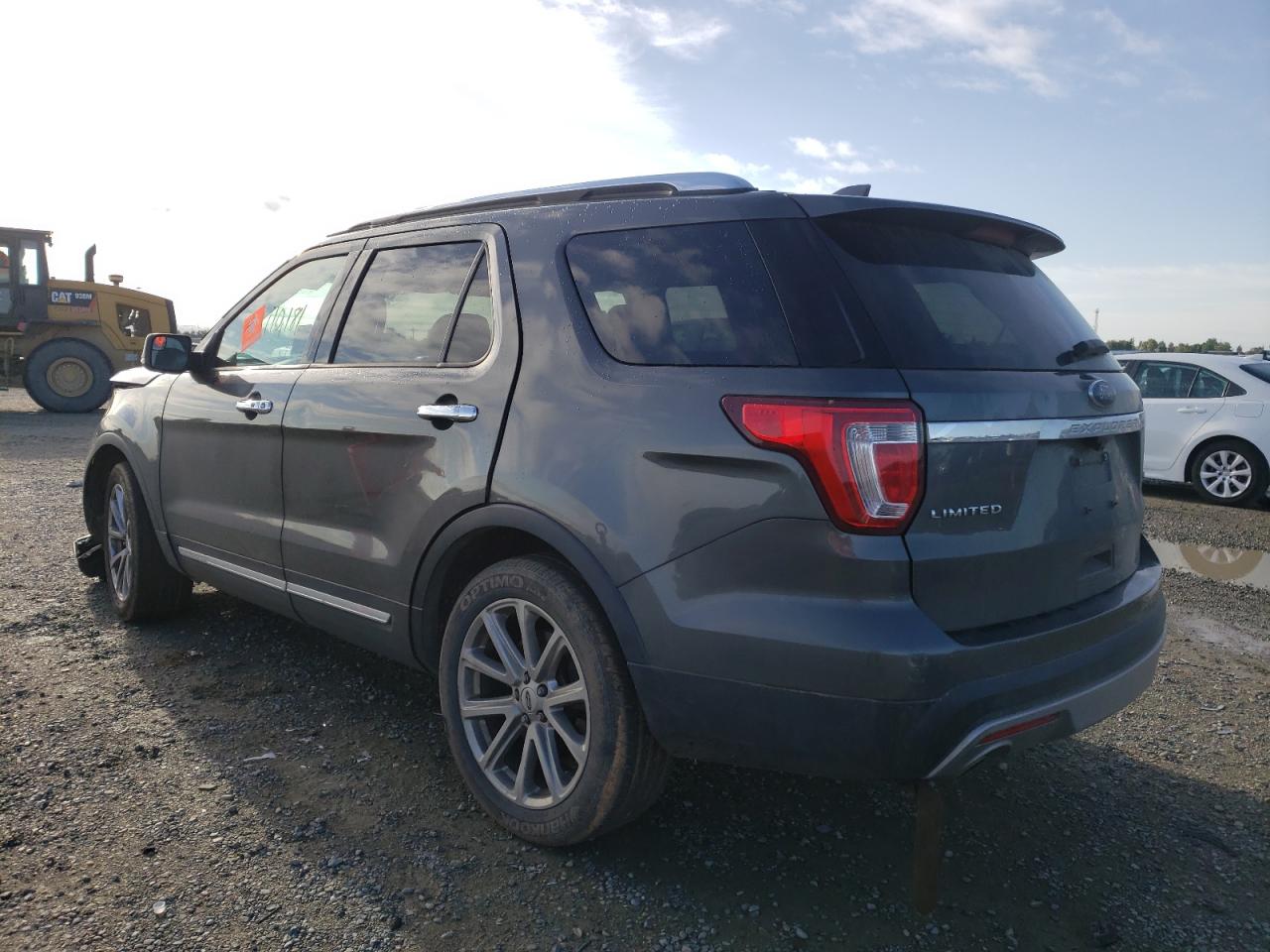 Photo 3 from auction – 2017 FORD EXPLORER L with VIN 1FM5K8F82HGC39169