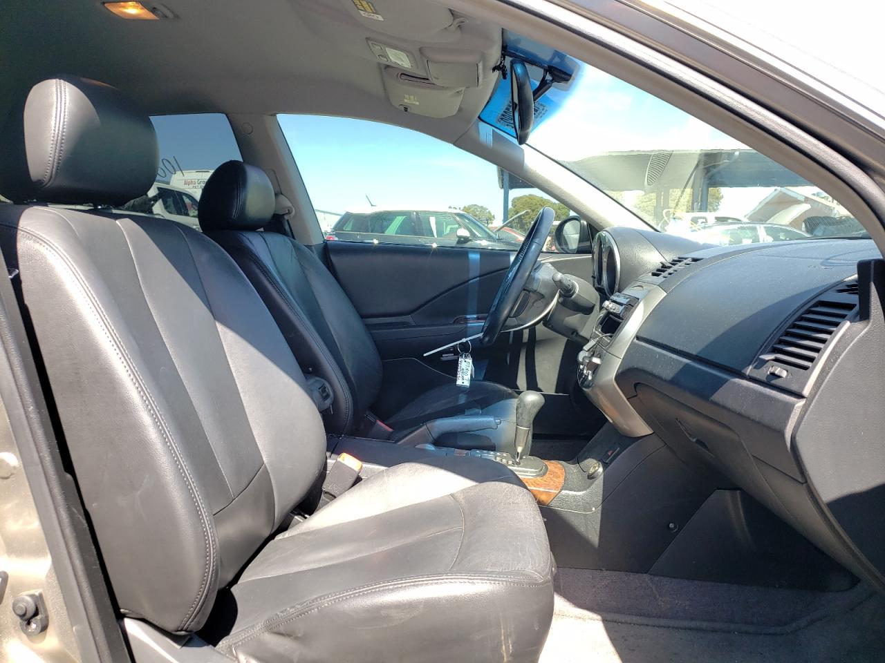 Photo 5 from auction – 2003 NISSAN ALTIMA BAS with VIN 1N4AL11D93C163466
