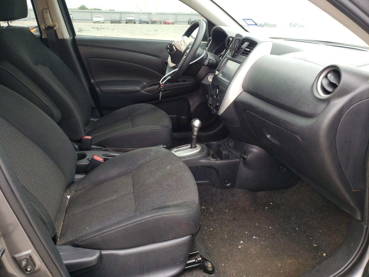 Photo 5 from auction – 2019 NISSAN VERSA S with VIN 3N1CN7AP1KL880010