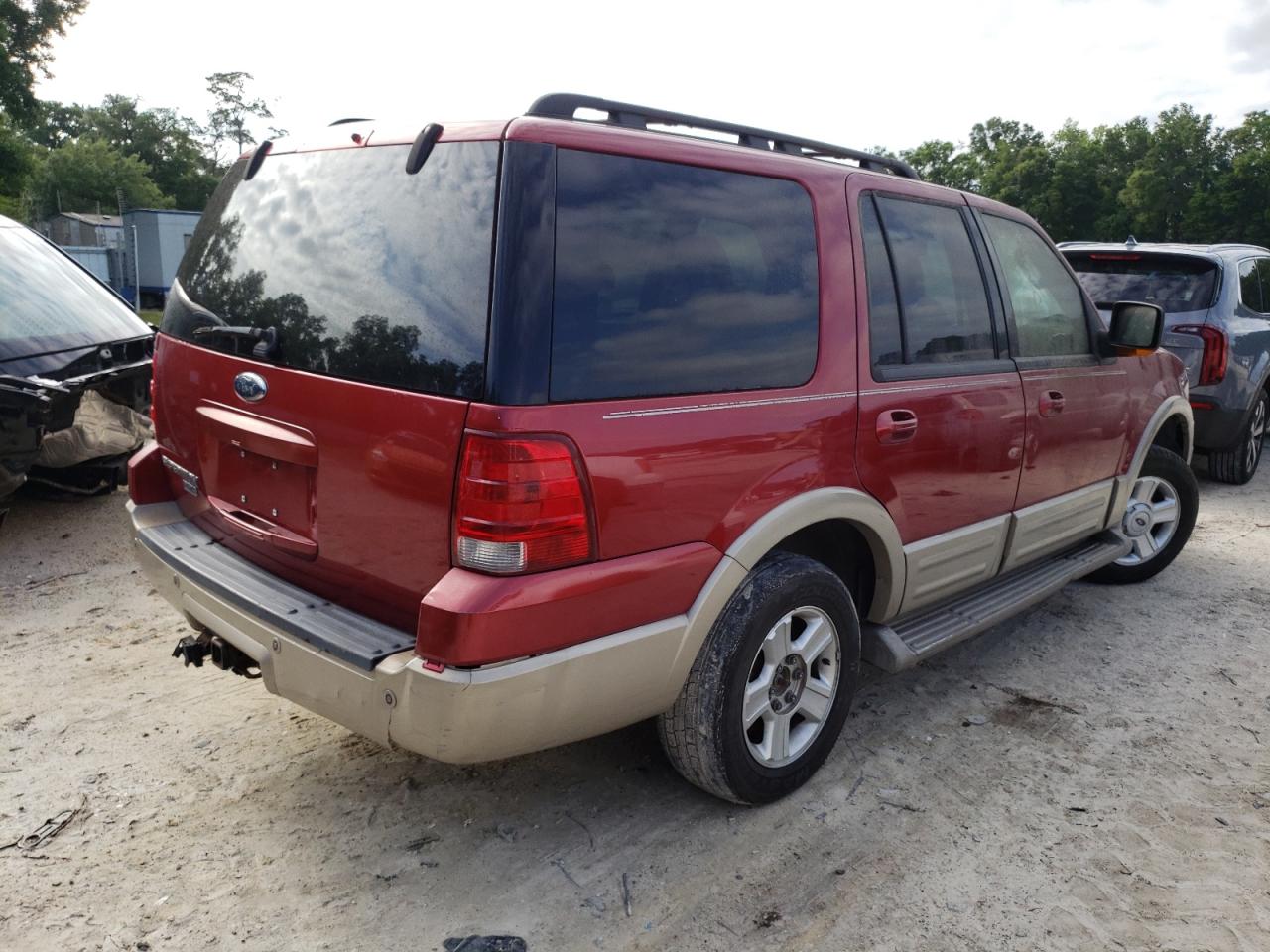 Photo 4 from auction – 2006 FORD EXPEDITION with VIN 1FMPU17566LA91322