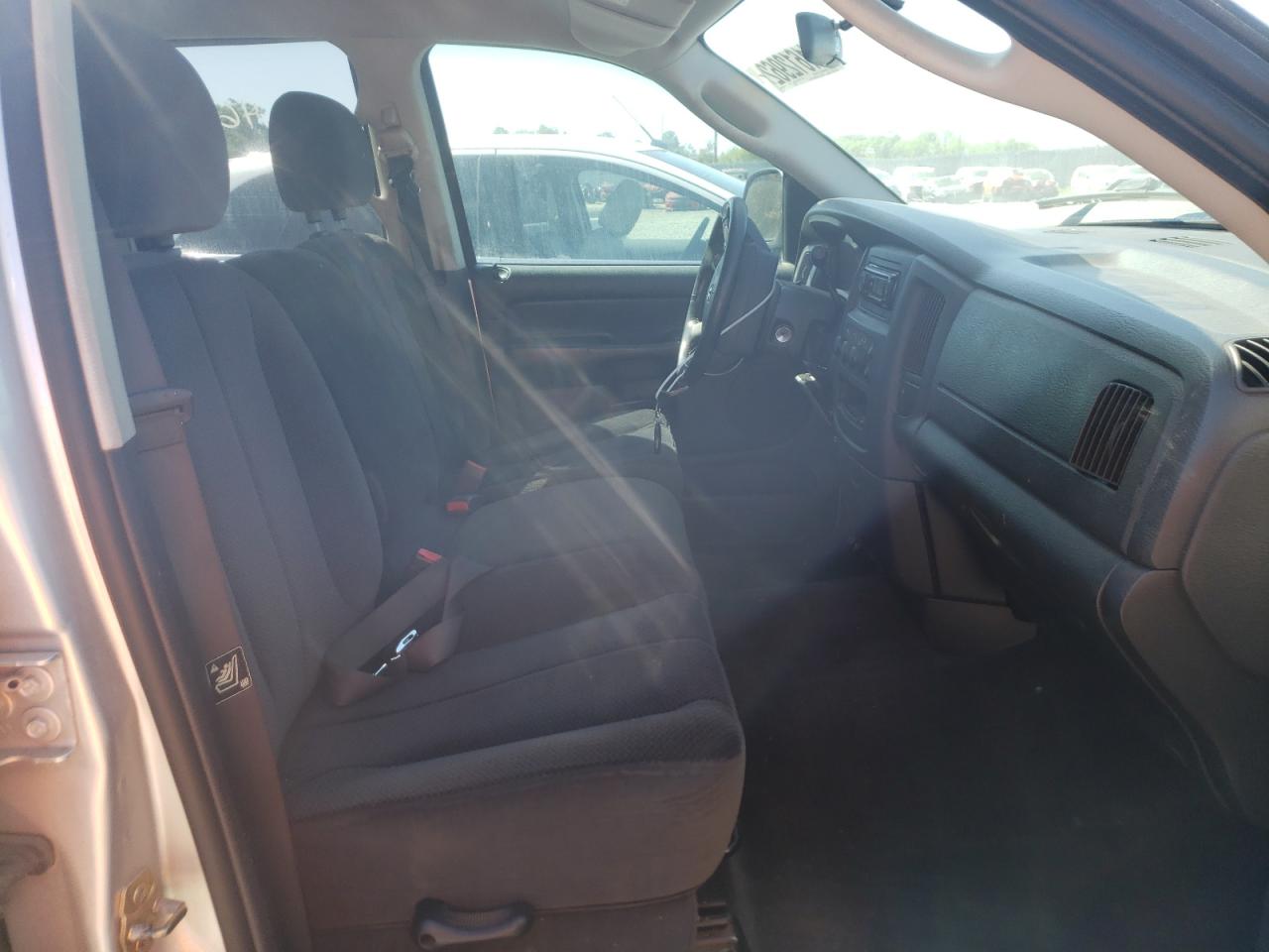 Photo 5 from auction – 2004 DODGE RAM 2500 S with VIN 3D7KA28D14G159092