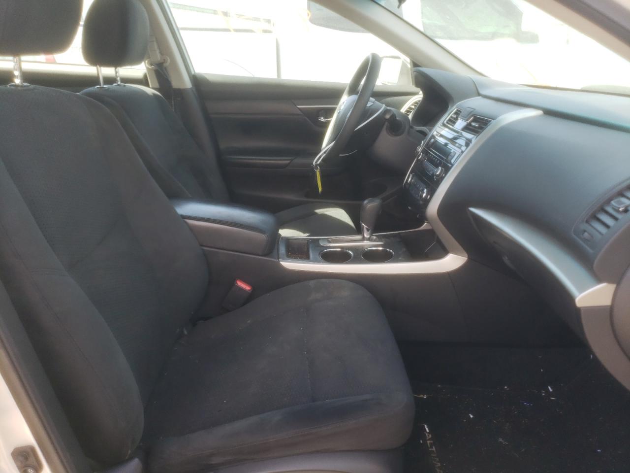 Foto 5 de la subasta – 2015 NISSAN ALTIMA 2.5 con VIN 1N4AL3AP1FC477929