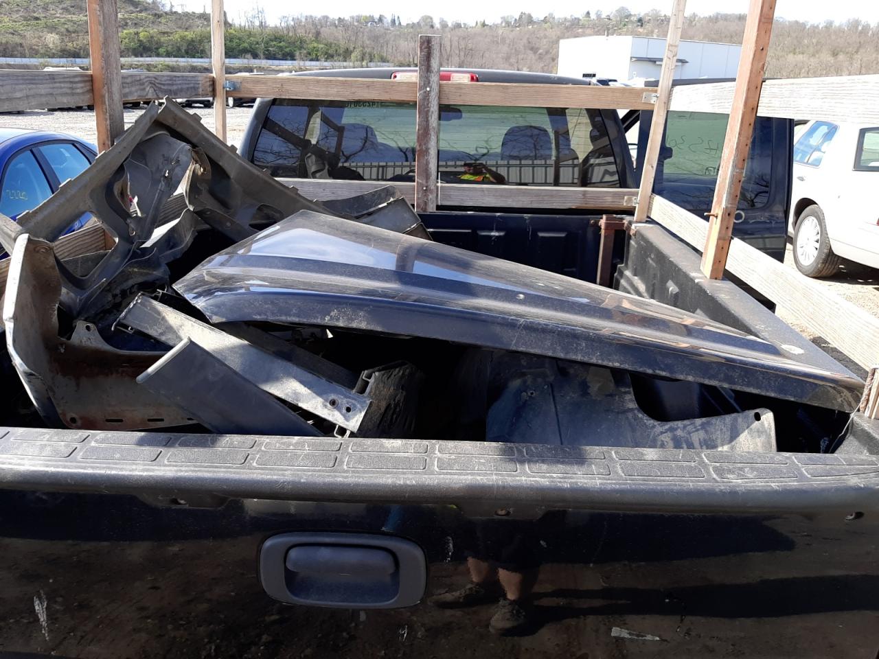 Photo 9 from auction – 2005 CHEVROLET SILVERADO with VIN 1GCEK19B15Z320019