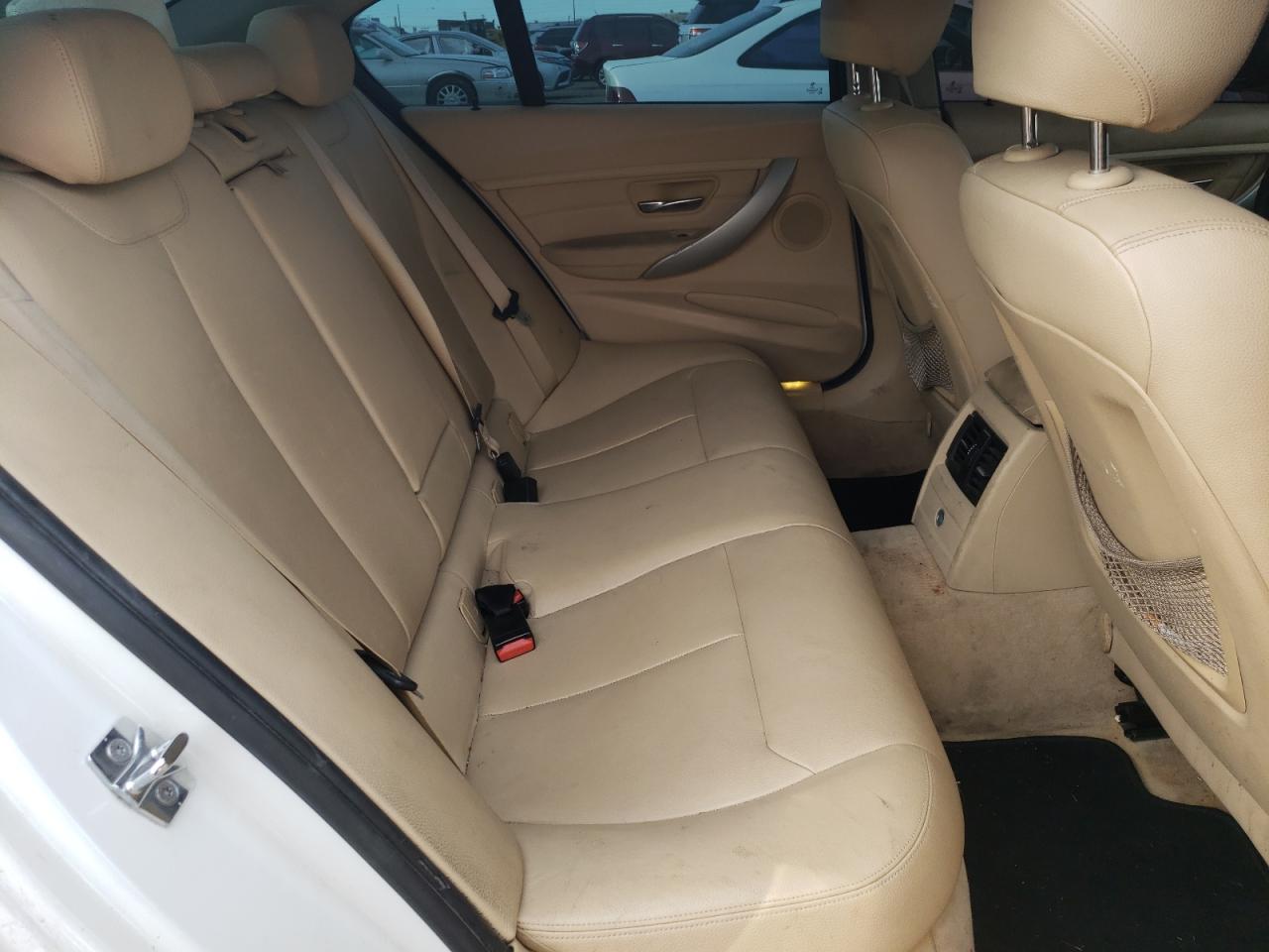 Photo 6 from auction – 2012 BMW 328 I with VIN WBA3A5C5XCF258460