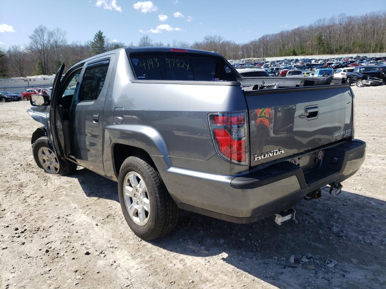 Photo 3 from auction – 2012 HONDA RIDGELINE with VIN 5FPYK1F46CB451671
