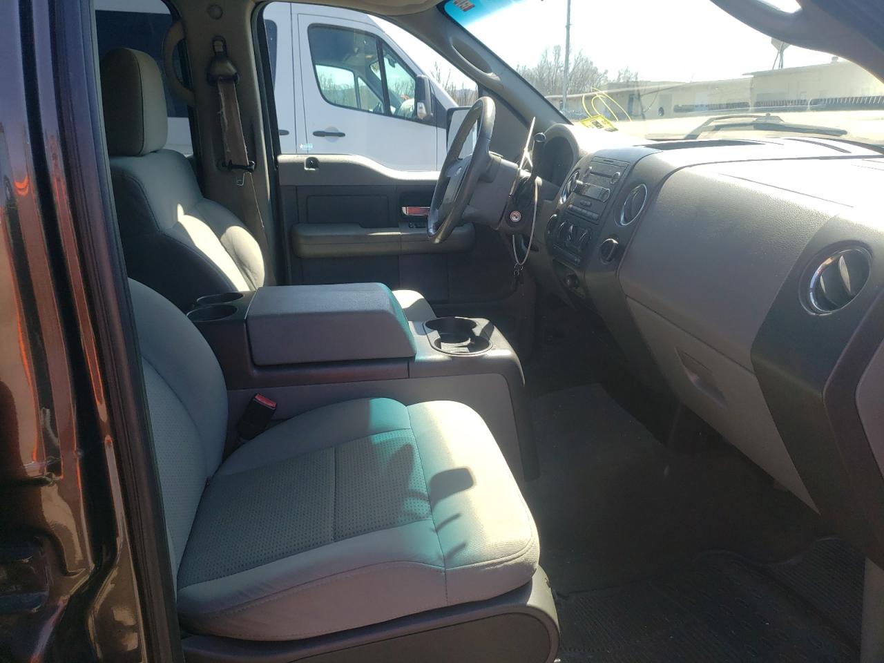 Photo 5 from auction – 2008 FORD F-150 with VIN 1FTPW14598FA66970