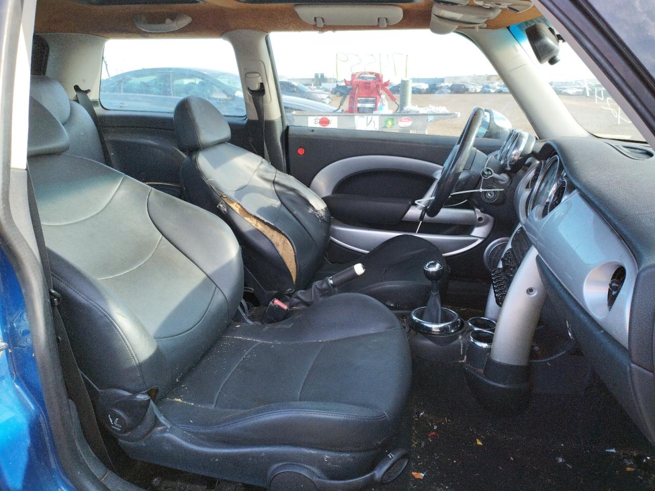 Photo 5 from auction – 2006 MINI COOPER with VIN WMWRC33566TK71687