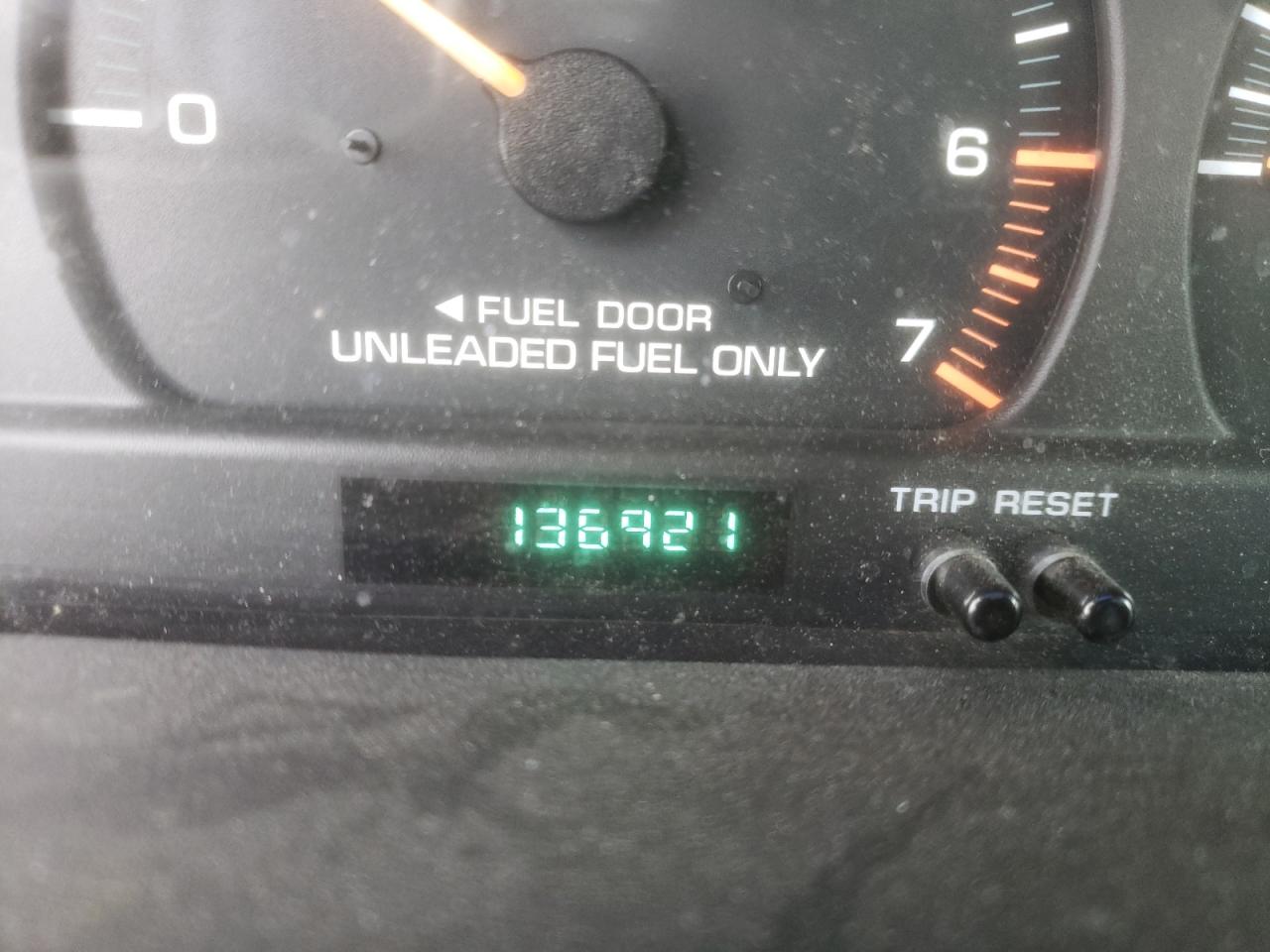 Photo 8 from auction – 2000 DODGE GRAND CARA with VIN 1B4GP44G5YB759796