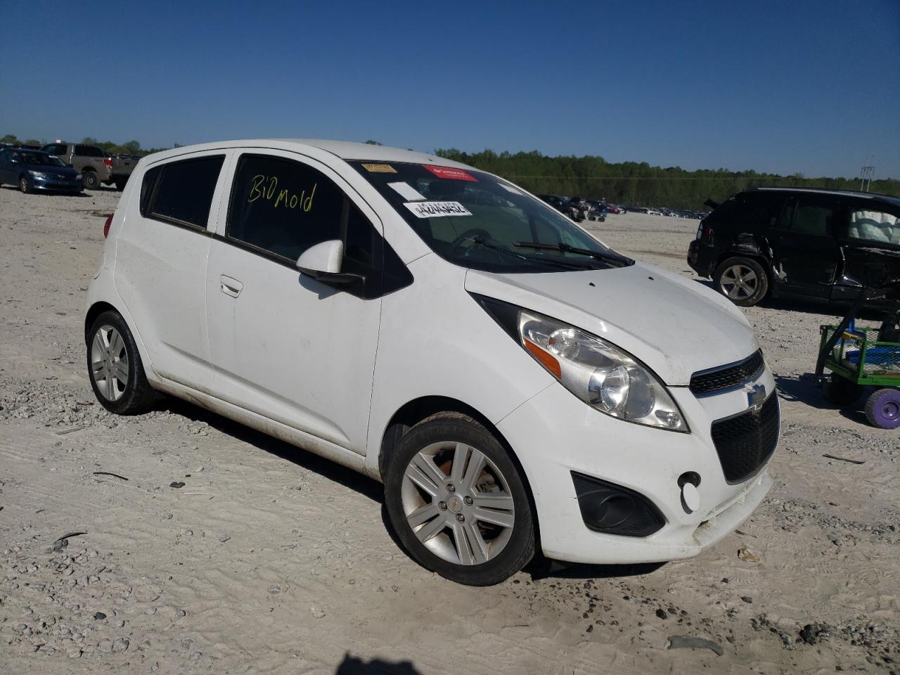 CHEVROLET SPARK 1LT 2014 with VIN KL8CD6S90EC584365 - Photo from auction