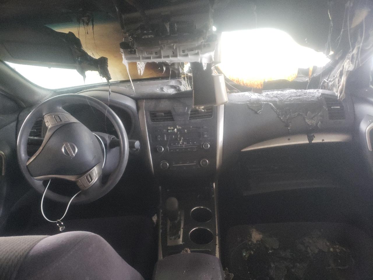 Photo 9 from auction – 2013 NISSAN ALTIMA 2.5 with VIN 1N4AL3AP5DN528656