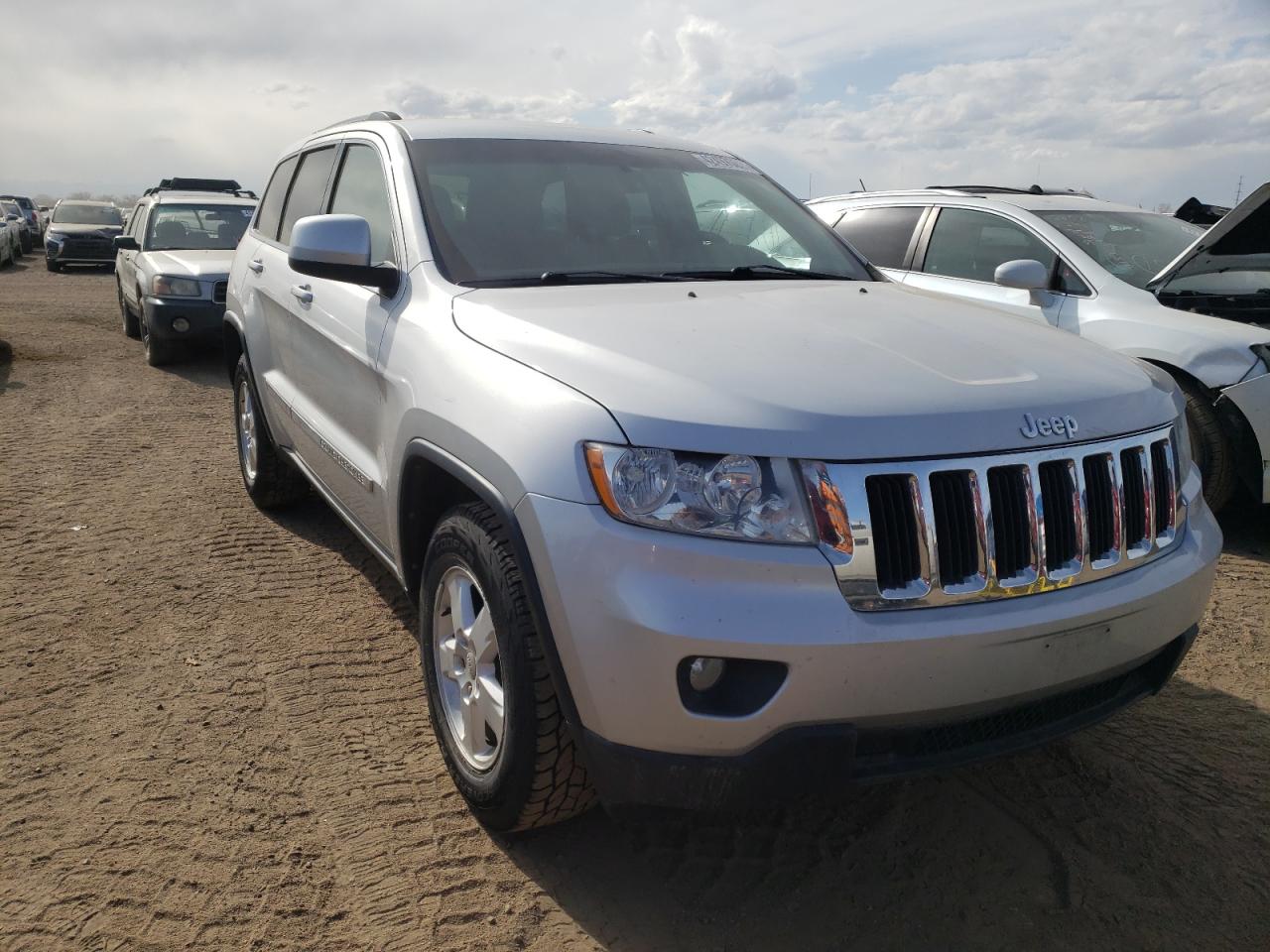 JEEP GRAND CHER 2011 with VIN 1J4RR4GG4BC530734 - Photo from auction