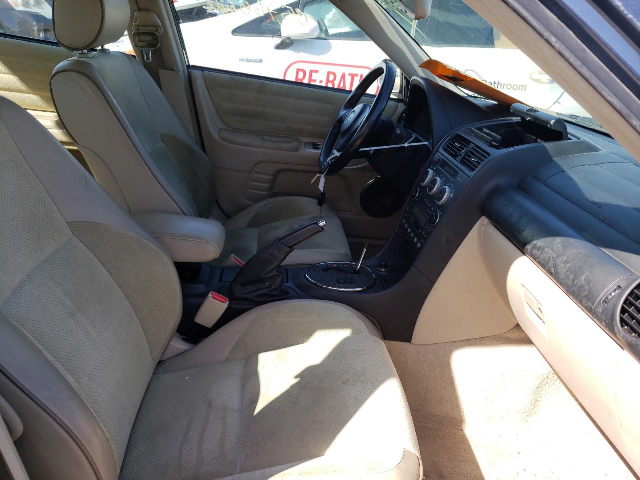 Photo 5 from auction – 2005 LEXUS IS 300 with VIN JTHBD192950095364