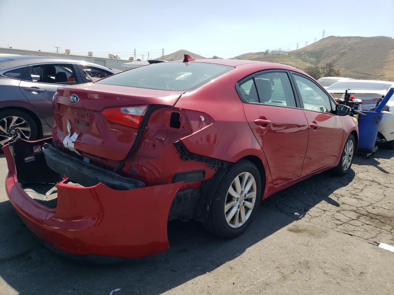 Photo 4 from auction – 2015 KIA FORTE LX with VIN KNAFX4A67F5277981