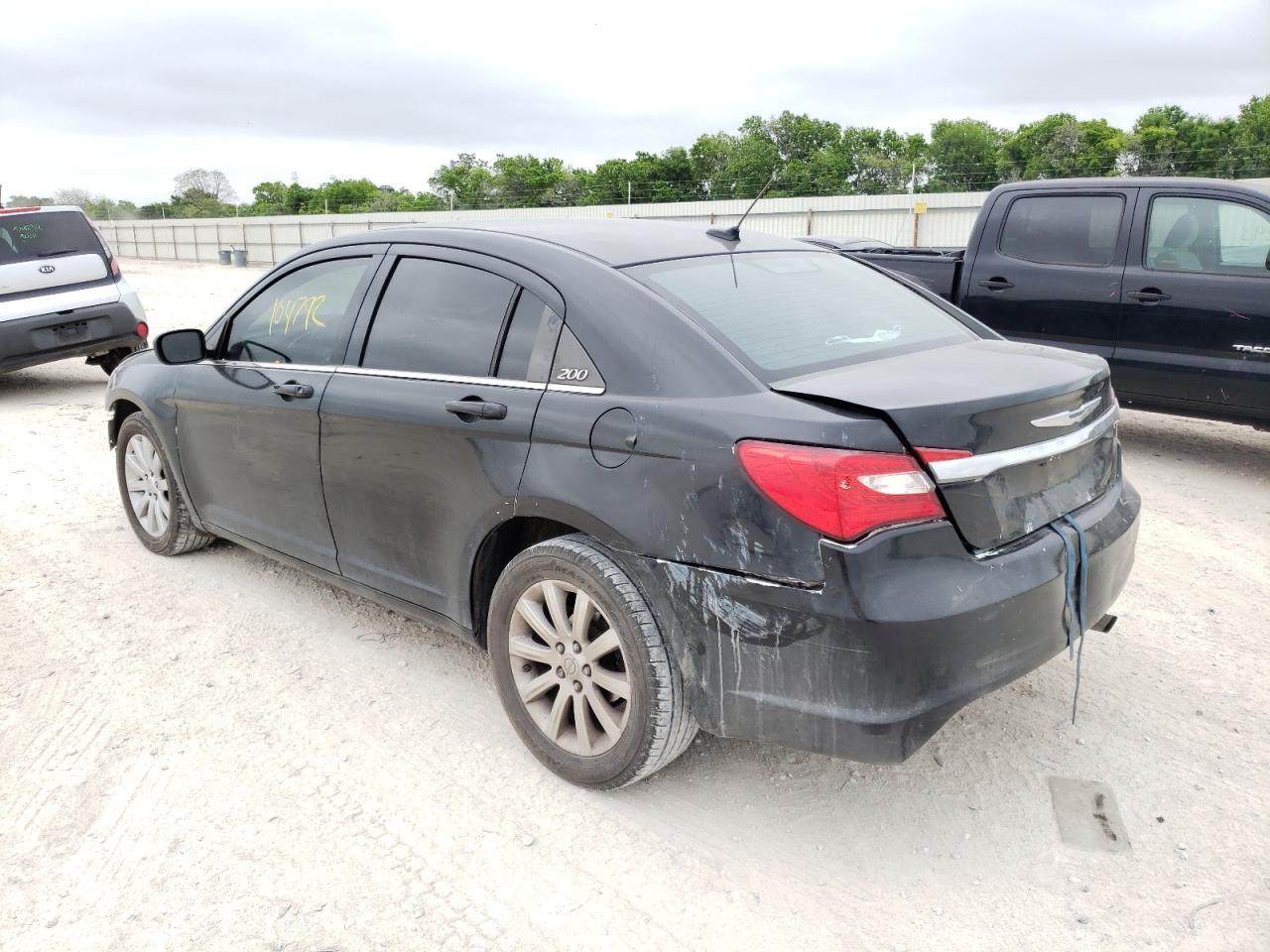 Photo 3 from auction – 2014 CHRYSLER 200 TOURIN with VIN 1C3CCBBB8EN127673