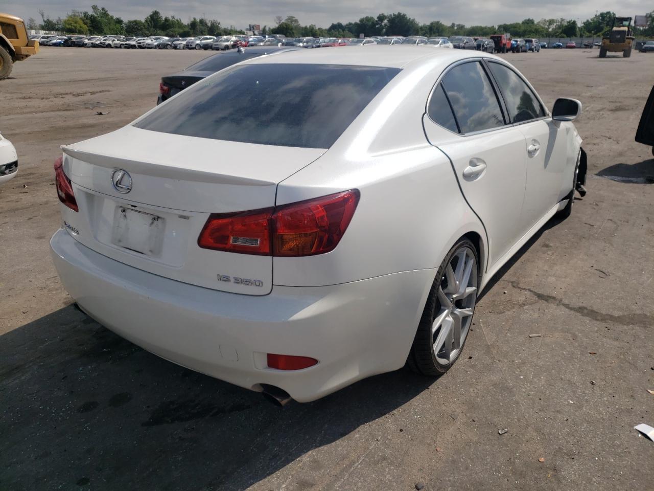 Photo 4 from auction – 2006 LEXUS IS 350 with VIN JTHBE262865010557