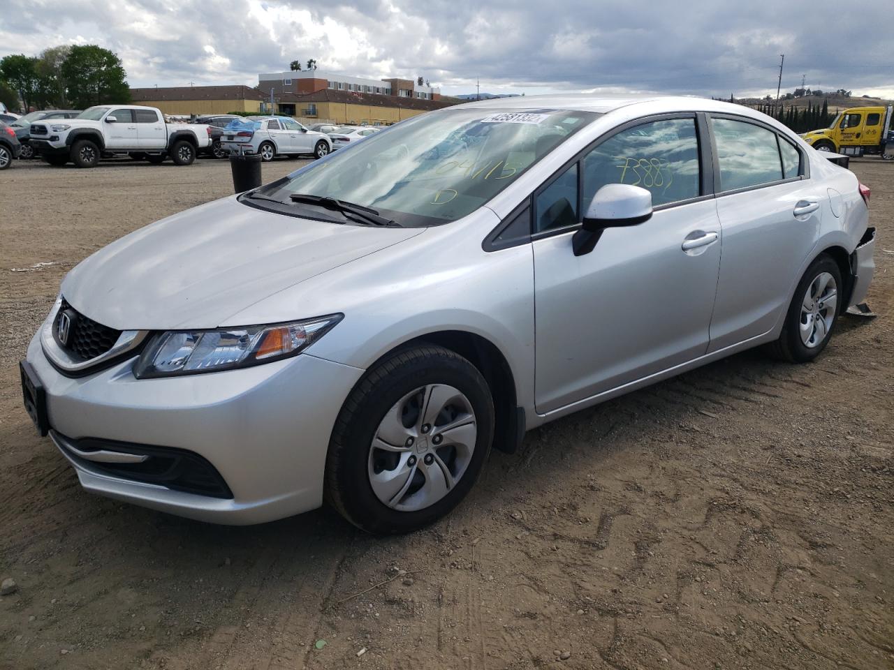 Photo 2 from auction – 2013 HONDA CIVIC LX with VIN 19XFB2F59DE246769