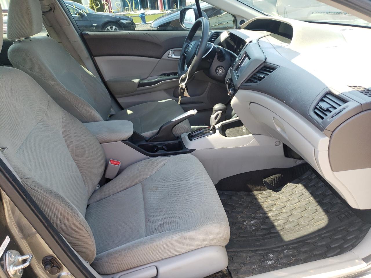 Photo 5 from auction – 2012 HONDA CIVIC EX with VIN 2HGFB2F81CH301004