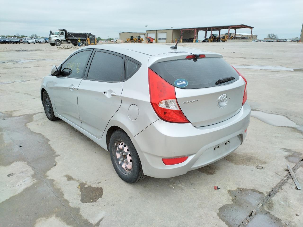 Photo 3 from auction – 2014 HYUNDAI ACCENT GLS with VIN KMHCT5AE2EU167094