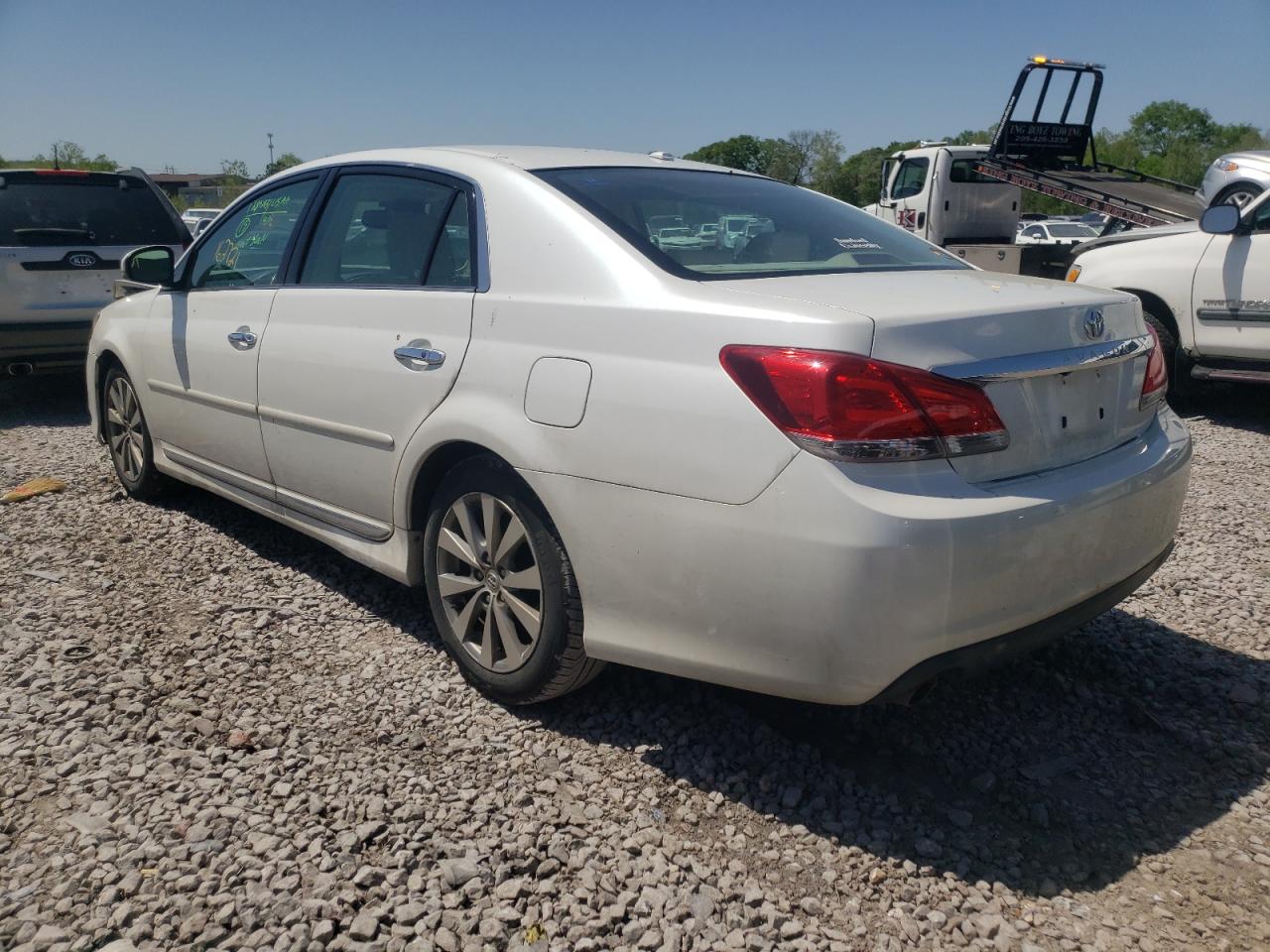 Photo 3 from auction – 2011 TOYOTA AVALON BAS with VIN 4T1BK3DB9BU374288