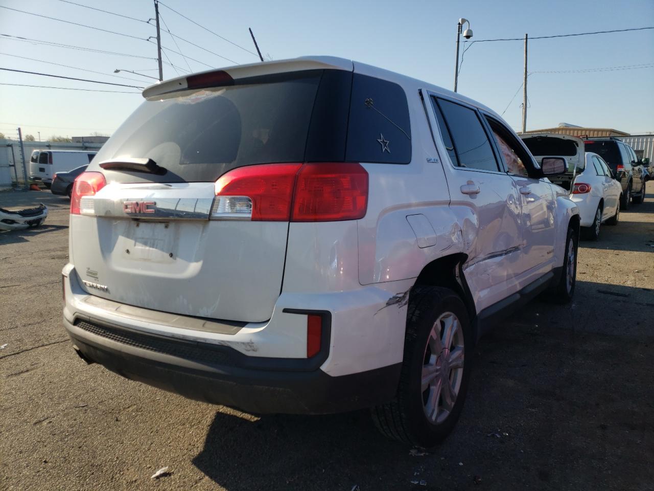 Photo 4 from auction – 2017 GMC TERRAIN SL with VIN 2GKALMEKXH6172430