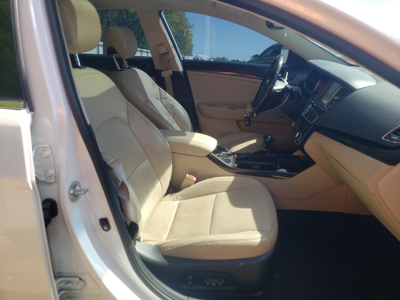 Photo 5 from auction – 2015 KIA CADENZA PR with VIN KNALN4D73F5196649