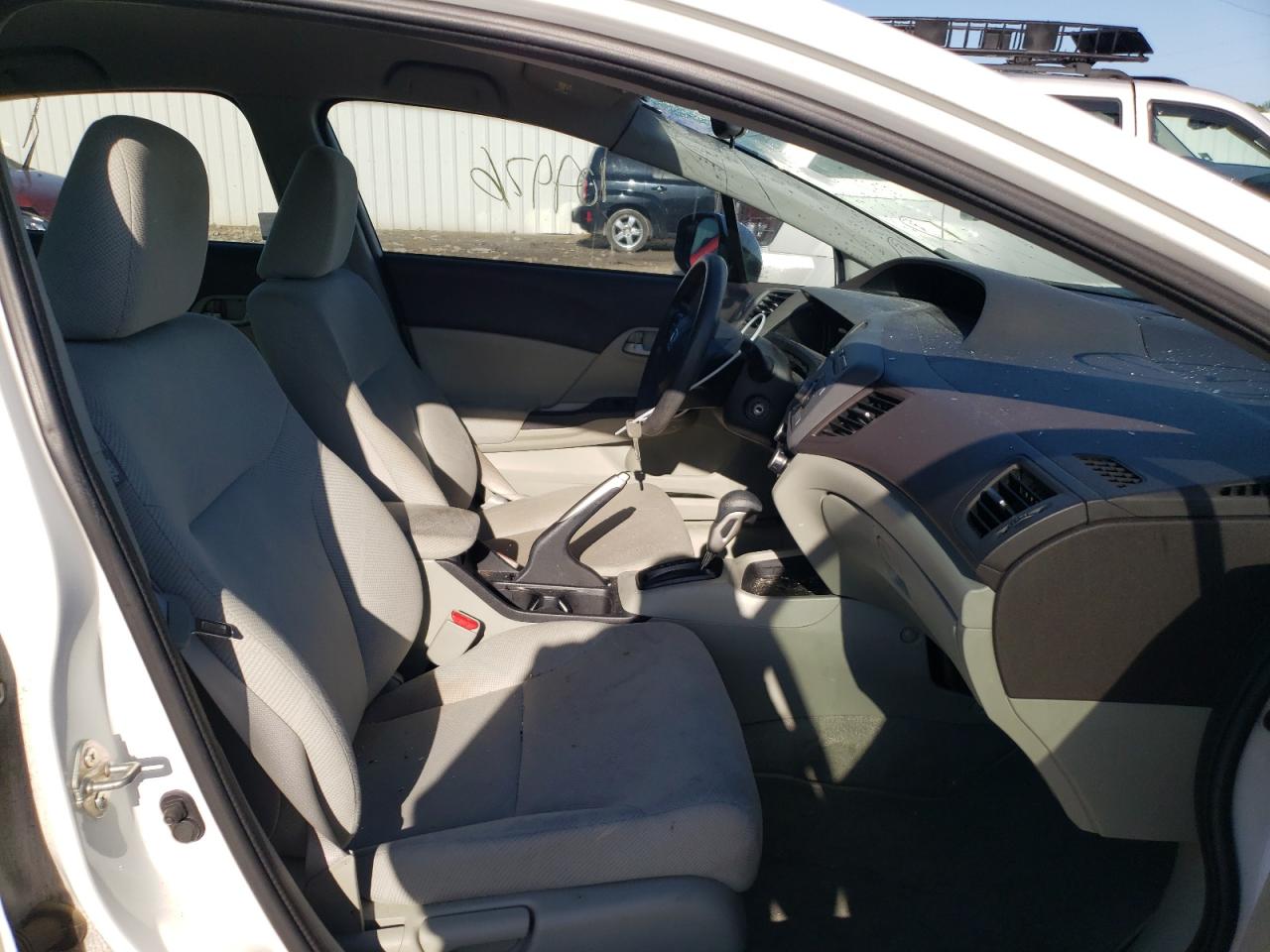 Photo 5 from auction – 2012 HONDA CIVIC LX with VIN 19XFB2F56CE080211