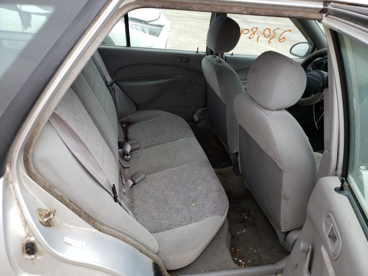 Photo 6 from auction – 1997 FORD ESCORT LX with VIN 3FALP15P0VR132094