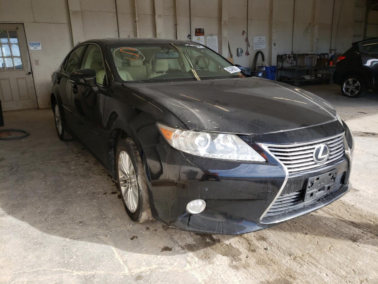 LEXUS ES 350 2013 with VIN JTHBK1GG6D2053239 - Photo from auction
