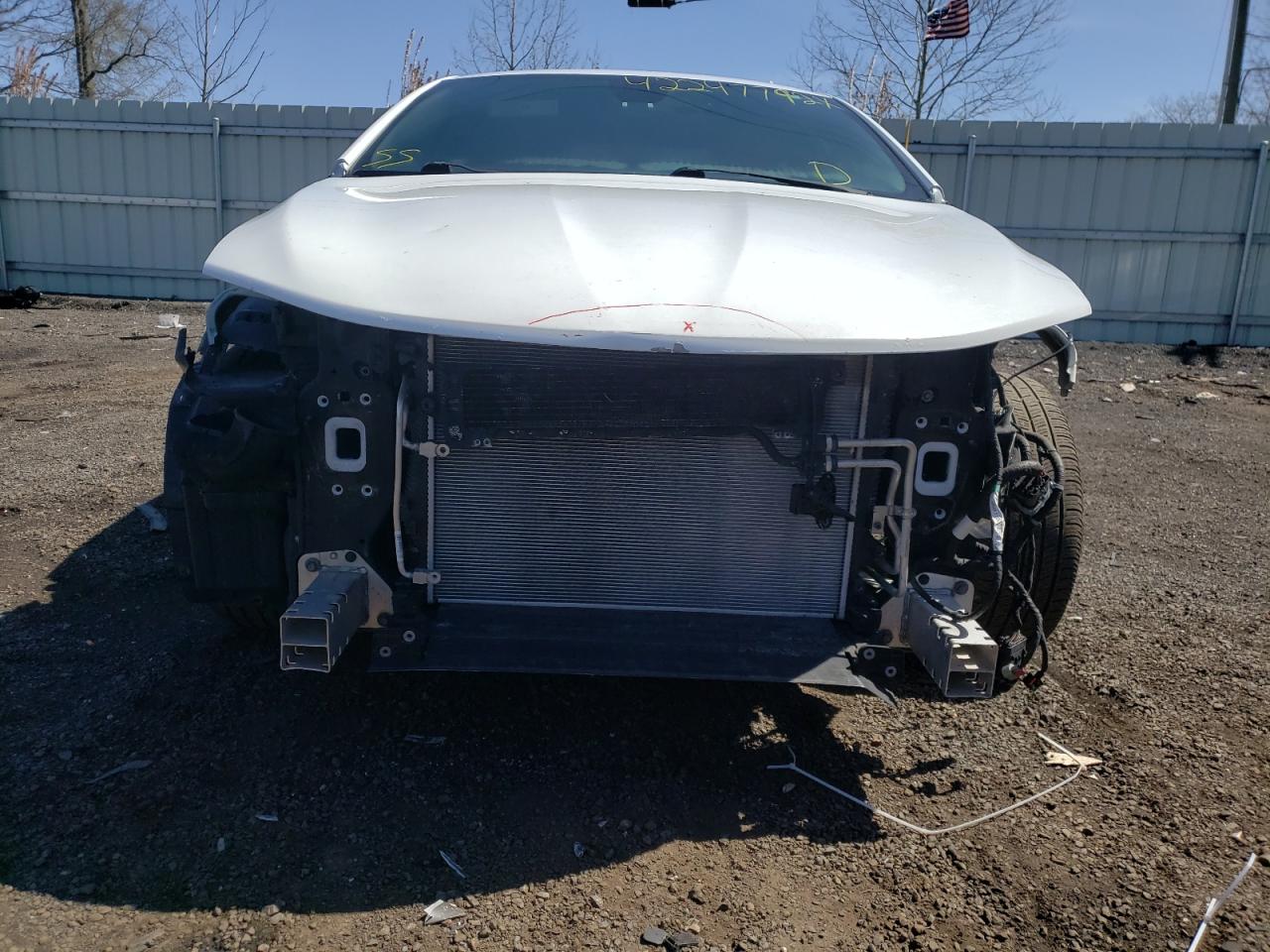 Photo 9 from auction – 2015 CHRYSLER 200 S with VIN 1C3CCCBB5FN585081