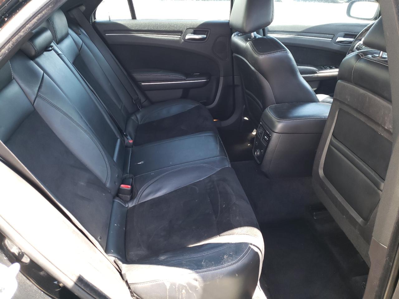 Photo 6 from auction – 2012 CHRYSLER 300 SRT-8 with VIN 2C3CCAFJ6CH801160