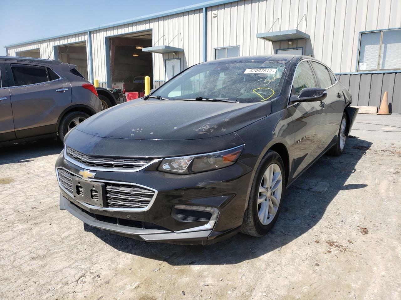 Photo 2 from auction – 2018 CHEVROLET MALIBU LT with VIN 1G1ZD5ST9JF218381