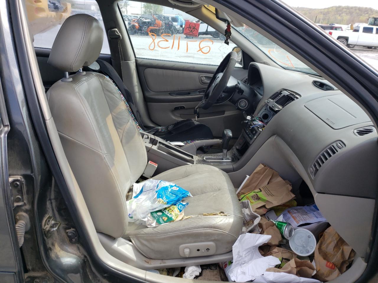 Photo 5 from auction – 2000 NISSAN MAXIMA GLE with VIN JN1CA31D3YT521580