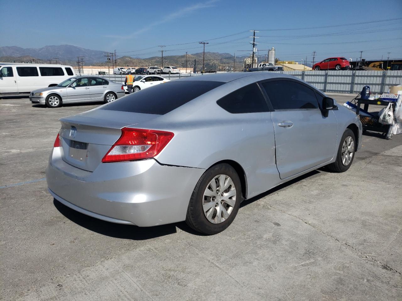 Photo 4 from auction – 2012 HONDA CIVIC LX with VIN 2HGFG3B50CH561560