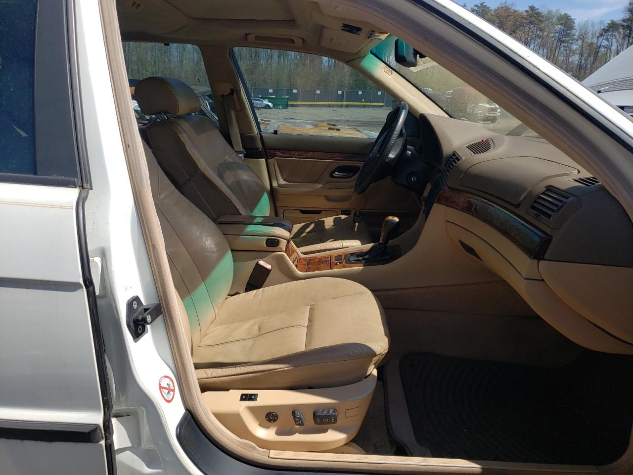 Photo 5 from auction – 2001 BMW 740 IL with VIN WBAGH83471DP26370