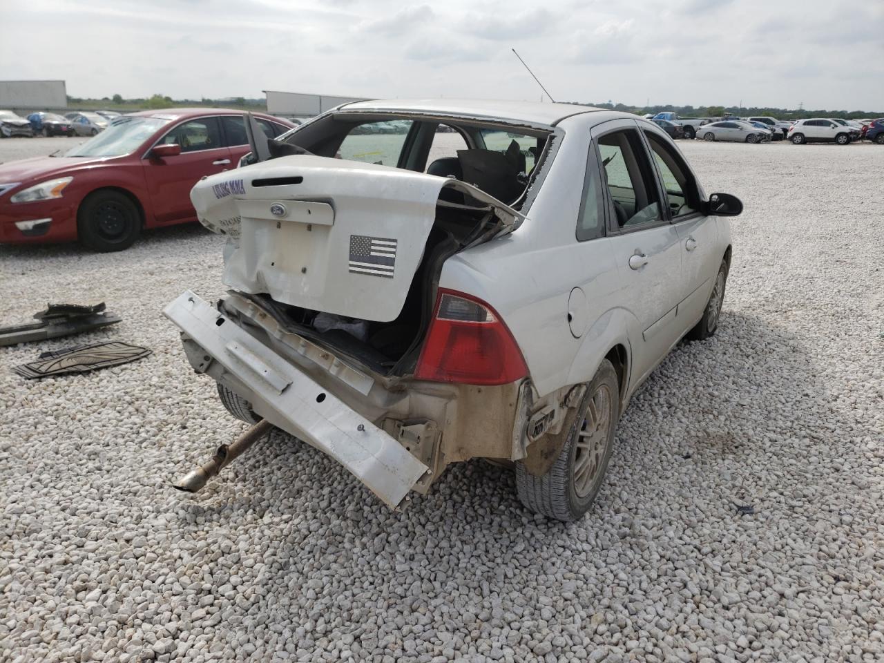 Photo 4 from auction – 2007 FORD FOCUS ST with VIN 1FAHP38Z77W161784