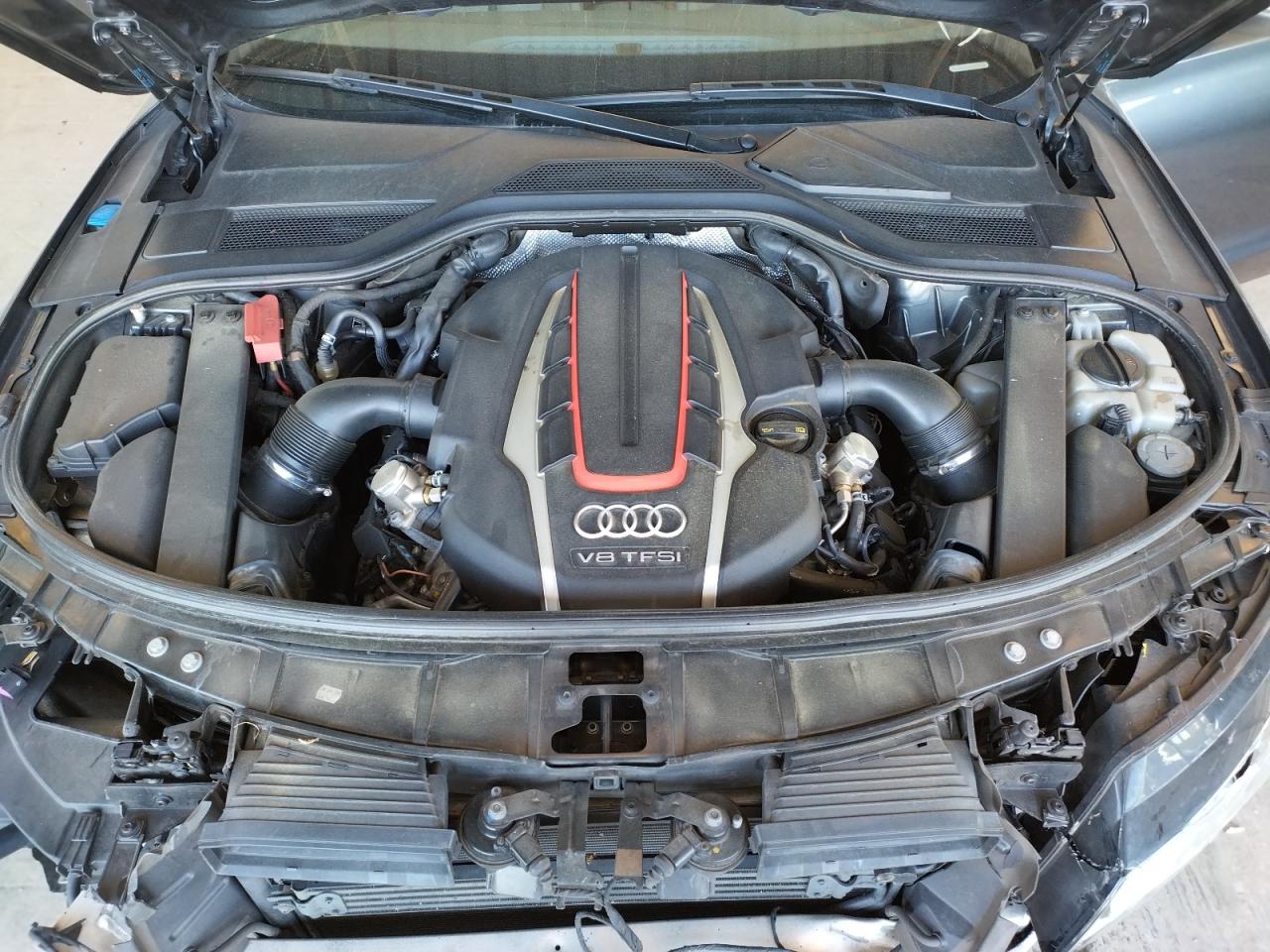 Photo 7 from auction – 2014 AUDI S8 QUATTRO with VIN WAUD2AFD8EN012142