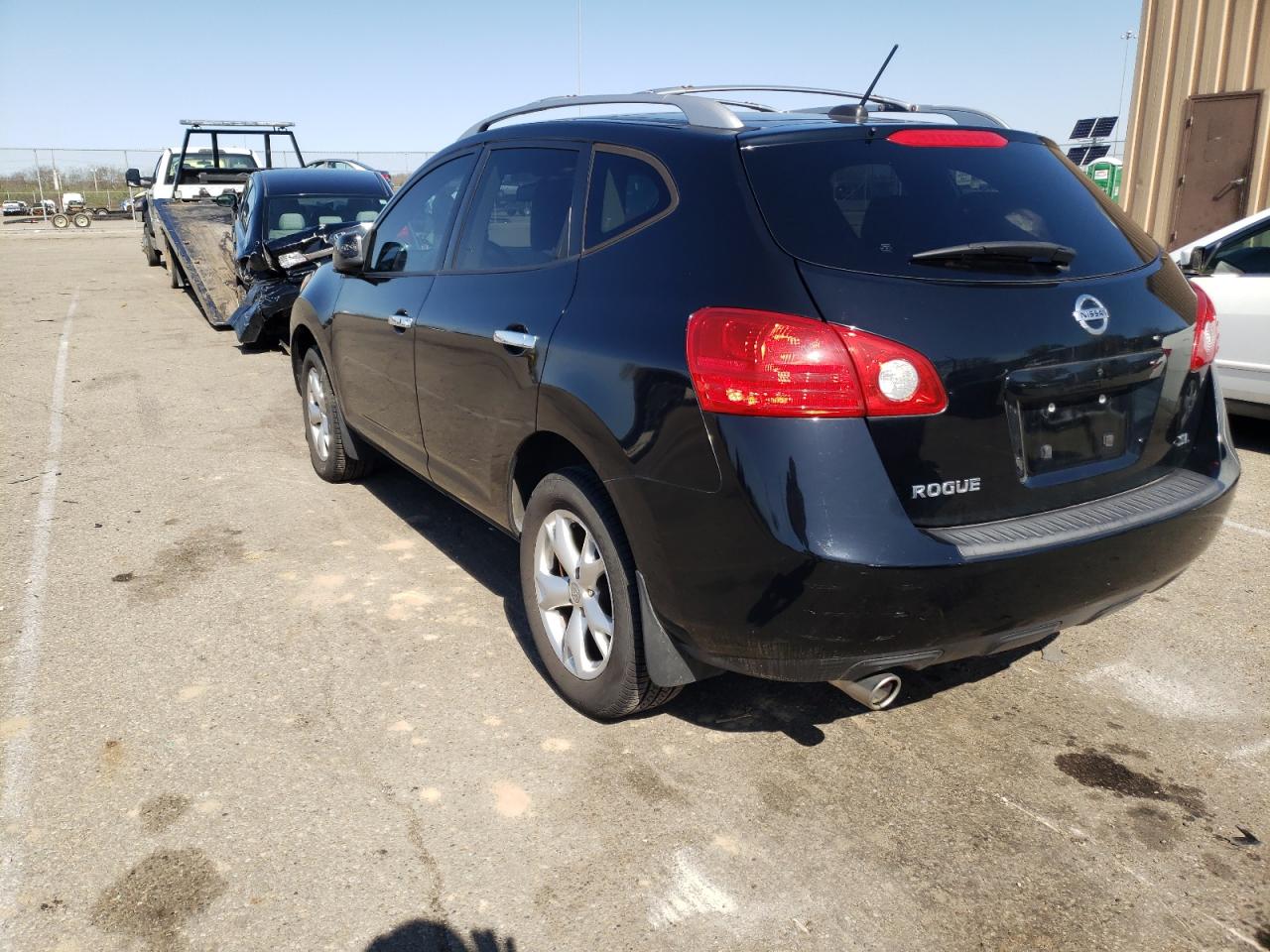Photo 3 from auction – 2010 NISSAN ROGUE S with VIN JN8AS5MT4AW014485