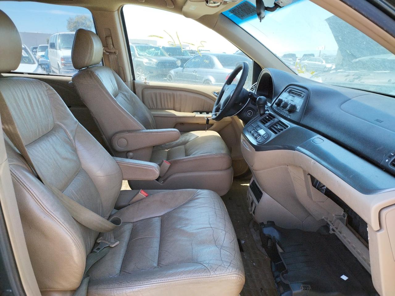 Photo 5 from auction – 2005 HONDA ODYSSEY EX with VIN 5FNRL38745B125268