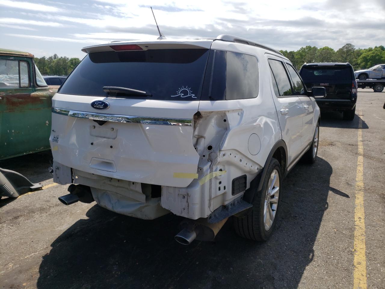 Photo 4 from auction – 2018 FORD EXPLORER X with VIN 1FM5K7D85JGA76827