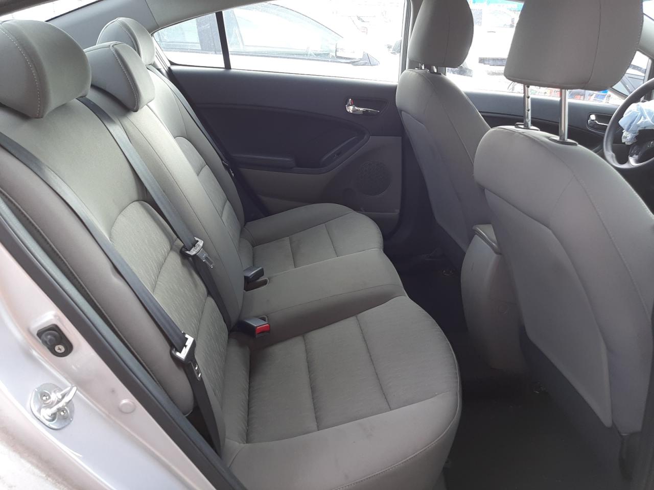 Photo 6 from auction – 2016 KIA FORTE LX with VIN KNAFK4A66G5549341