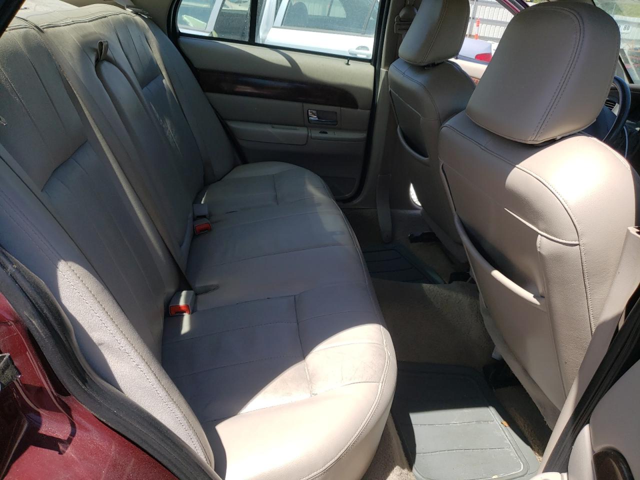 Photo 6 from auction – 2008 MERCURY GRAND MARQ with VIN 2MEFM75V48X631034