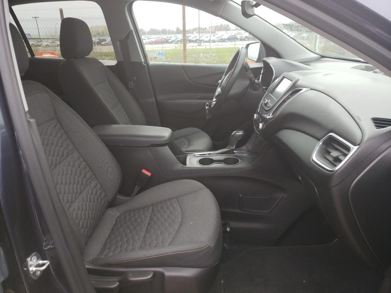 Photo 5 from auction – 2018 CHEVROLET EQUINOX LT with VIN 3GNAXJEV2JS562798