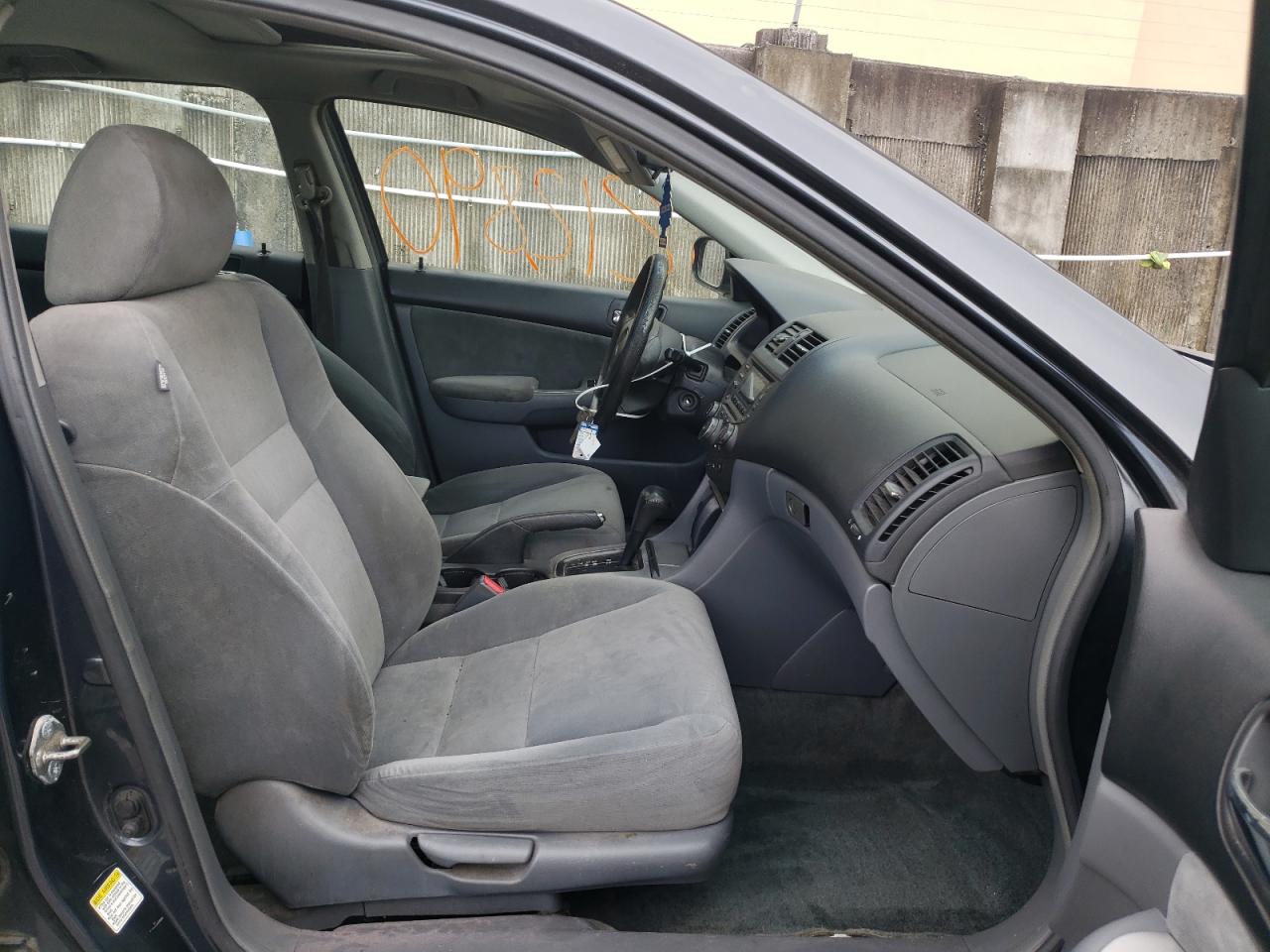 Photo 5 from auction – 2004 HONDA ACCORD EX with VIN 1HGCM56604A034113