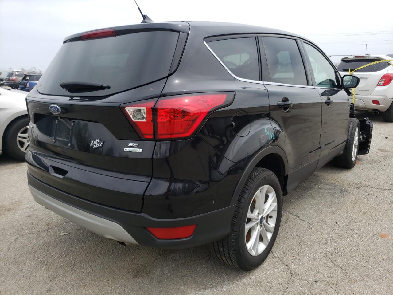 Photo 4 from auction – 2019 FORD ESCAPE SE with VIN 1FMCU0GD3KUB25849