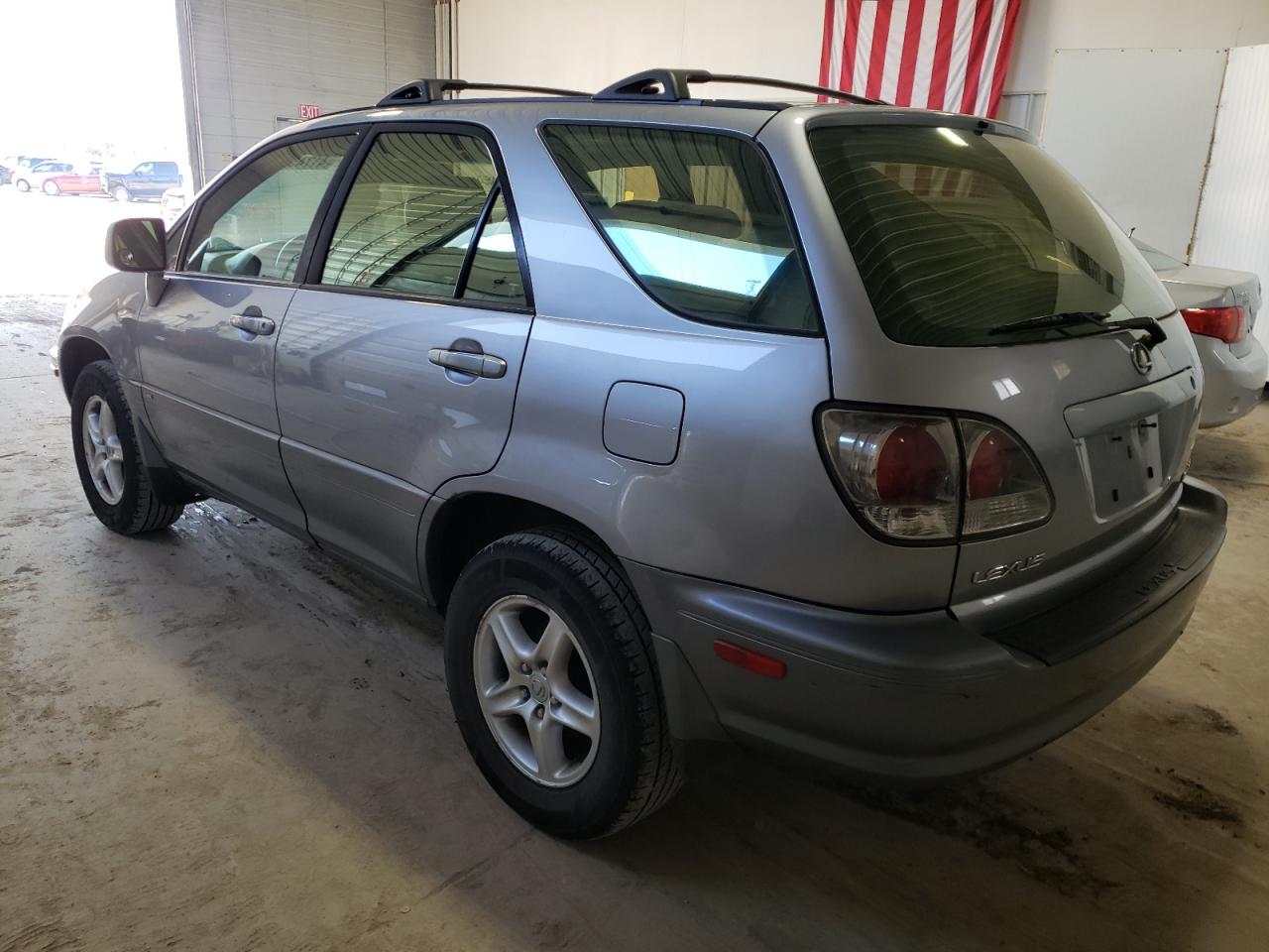 Photo 3 from auction – 2001 LEXUS RX 300 with VIN JTJHF10UX10209058