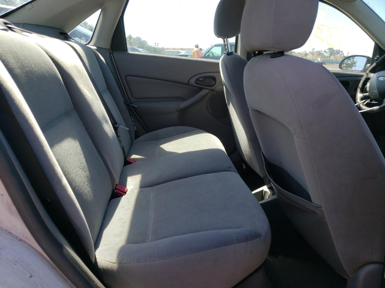 Photo 6 from auction – 2002 FORD FOCUS SE with VIN 1FAFP34332W110820