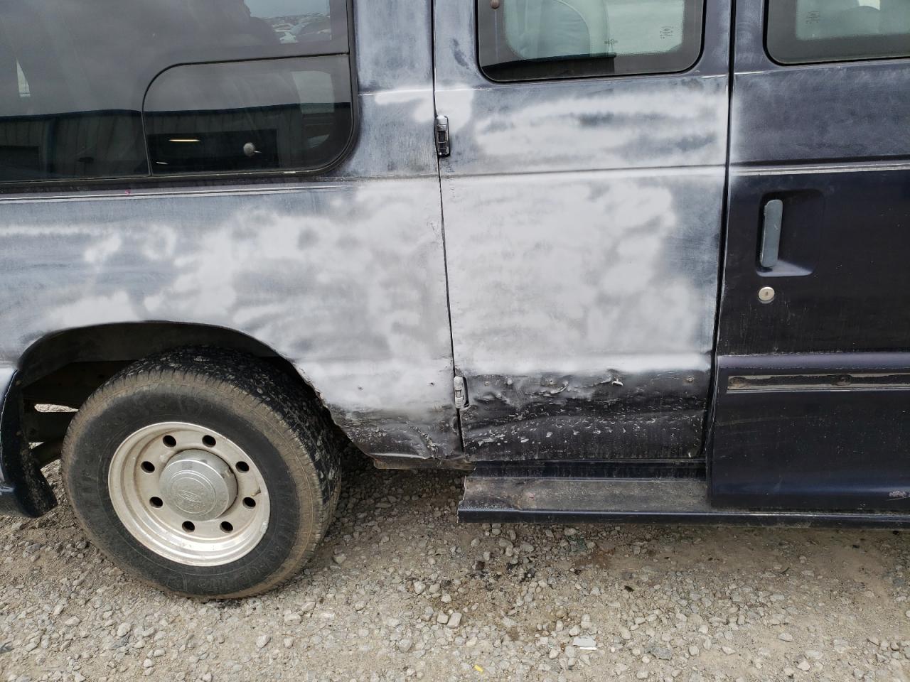 Photo 9 from auction – 2000 FORD ECONOLINE with VIN 1FDPE24L6YHB24444