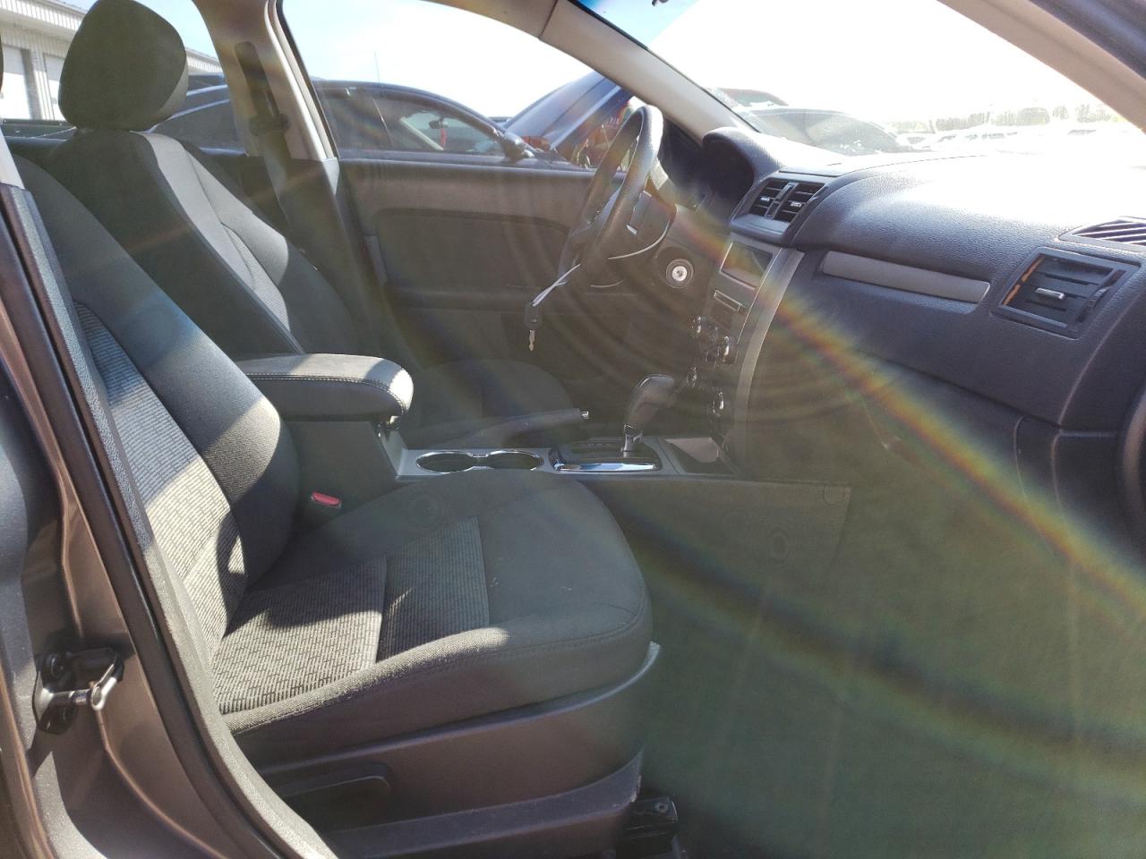 Photo 5 from auction – 2011 FORD FUSION SE with VIN 3FAHP0HA2BR257018